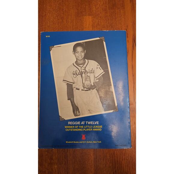 Reggie Jackson's Scrapbook- great condition - Picture 2 of 5